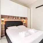 Freeland House Apartamento *