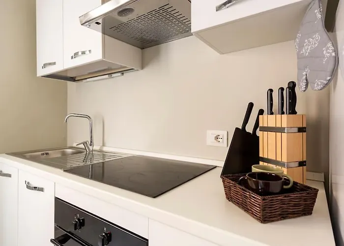 Freeland House Apartment