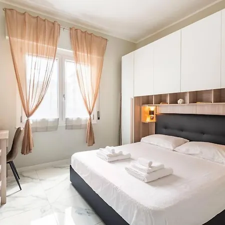Apartment Freeland House Parma