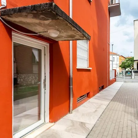 Freeland House Appartement *