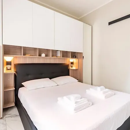 Freeland House Apartamento *